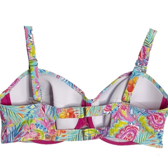 Sunsets Curve Plus Size Floral Print Twist Underwire Bikini Top - Picture 3 of 7